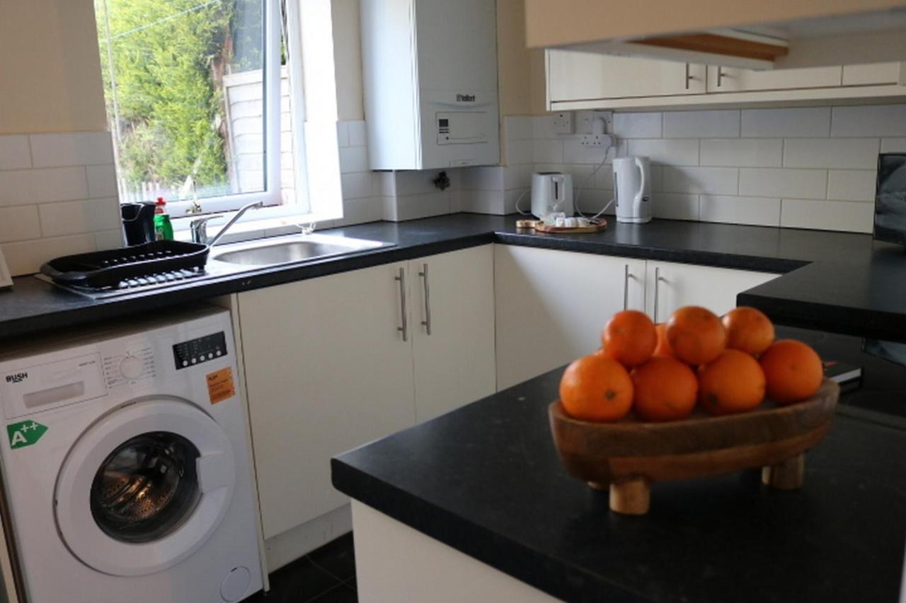 诺丁汉Charming 2 Bed House - Family Friendly别墅 外观 照片