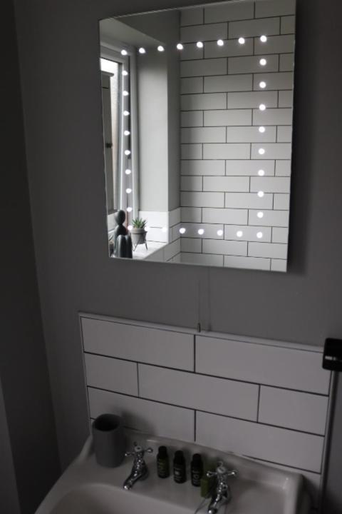 诺丁汉Charming 2 Bed House - Family Friendly别墅 客房 照片