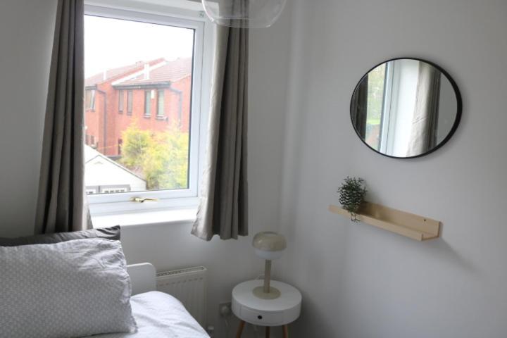 诺丁汉Charming 2 Bed House - Family Friendly别墅 客房 照片